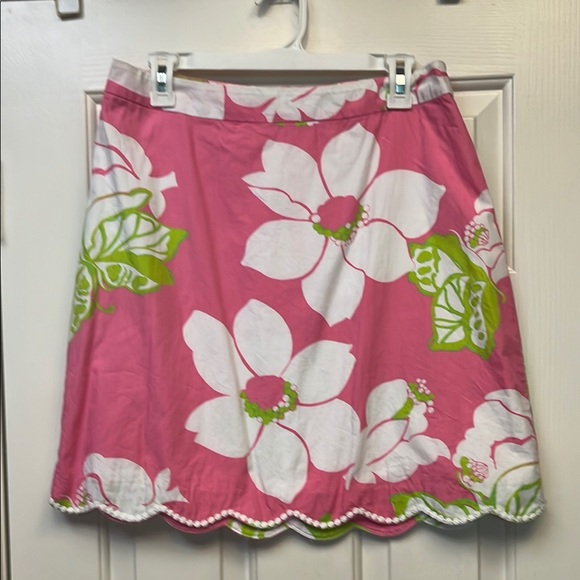 Lilly Pulitzer Dresses & Skirts - Lily Pulitzer Pink Floral Skirt w/lace back pocket sz 6